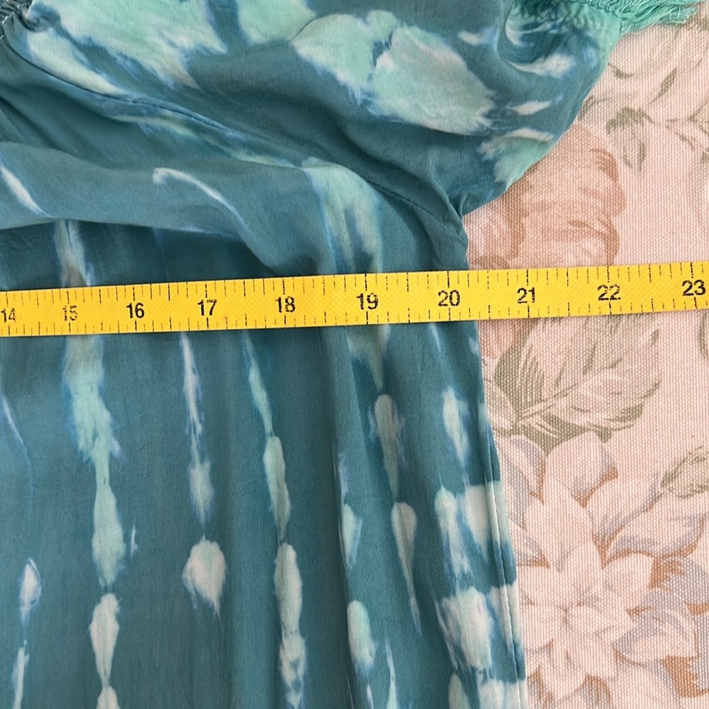 Tiare Hawaii Off the Shoulder Top - Picture 6 of 11
